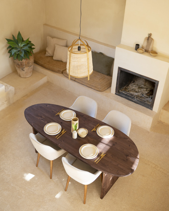 Table de salle à manger en bois massif ton noyer de différentes tailles