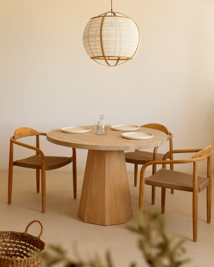 Table à manger ronde en bois massif ton chêne moyen Ø115