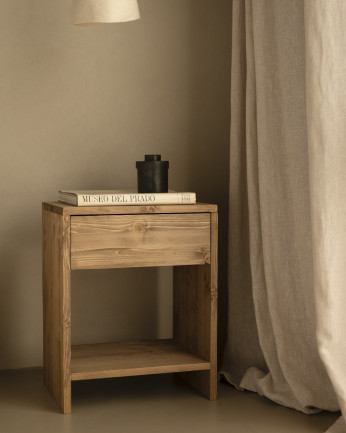 Table de chevet en bois massif avec un tiroir en chêne foncé de différentes tailles