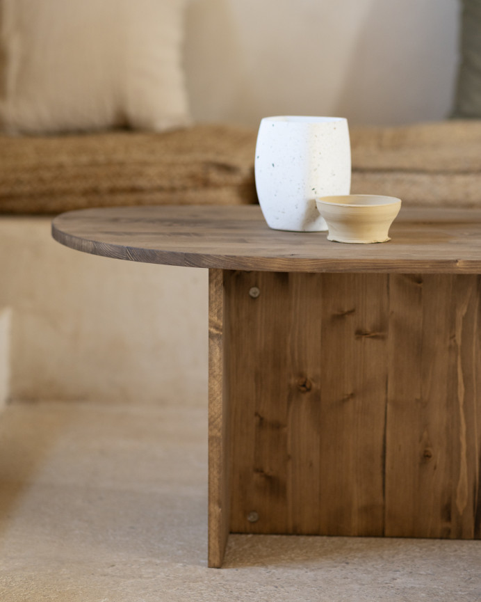 Table basse en bois massif ton chêne foncé de 130