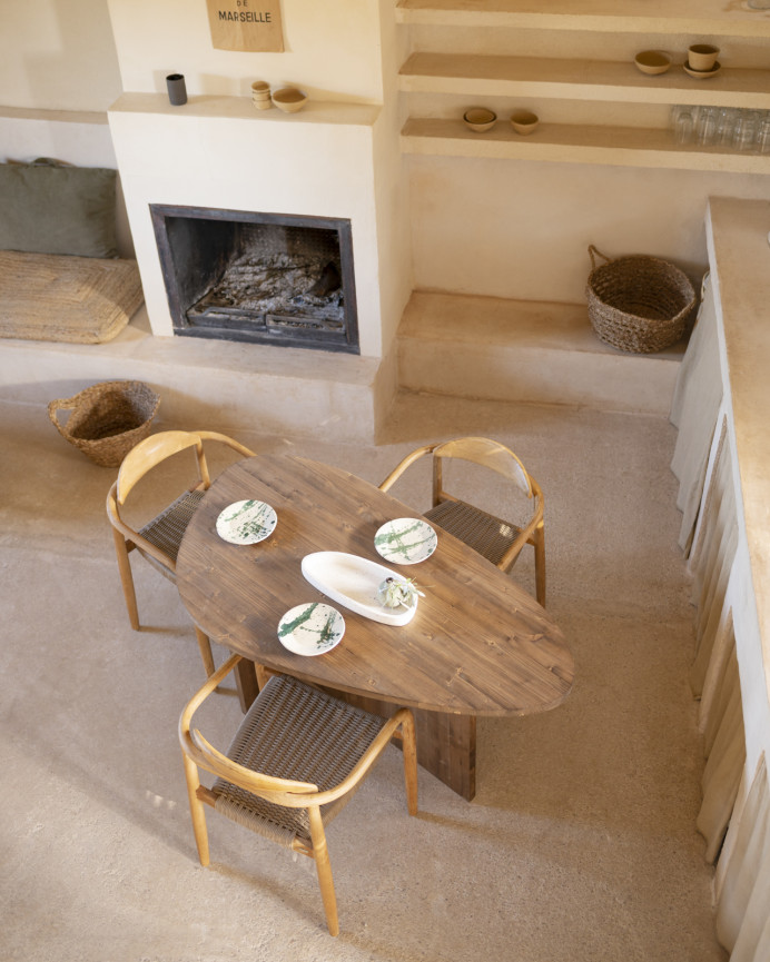 Table de salle à manger en bois massif en chêne foncé de 140 cm