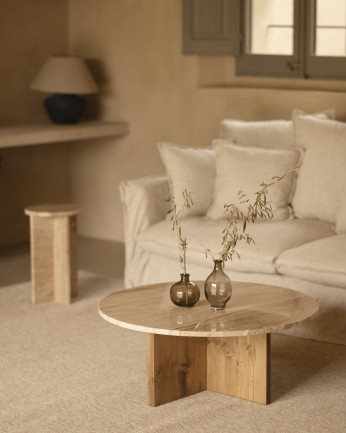 Table basse ronde en marbre daino reale avec pieds en bois massif disponibles en différentes dimensions.