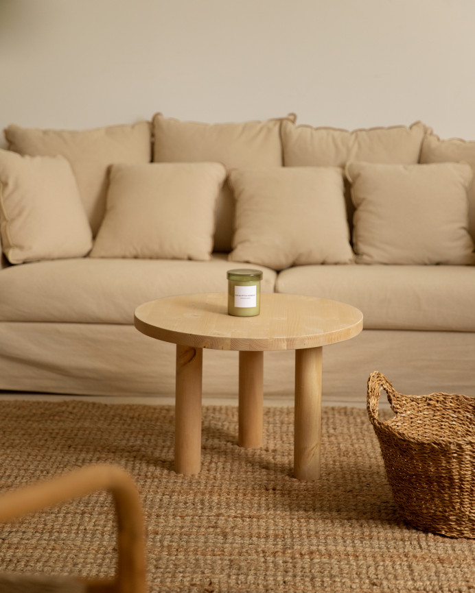 Table basse ronde en bois massif en teinte chêne moyen de 40x60cm.