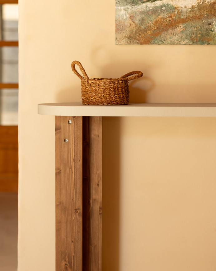 Console en microciment et pieds en bois ton chêne foncé de 120x80cm