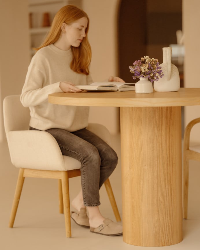 Table de salle à manger ronde en bois de frêne en plusieurs dimensions