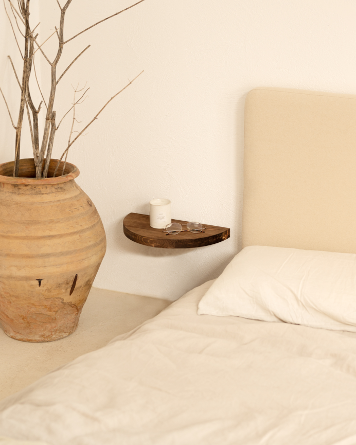 Pack de 2 tables de chevet flottantes en bois massif ton noyer de 3x40cm