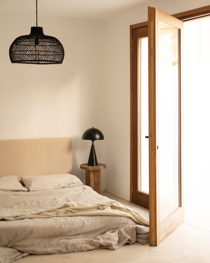 Pack de 2 tables de chevet en bois massif ton chêne foncé de 45x35cm