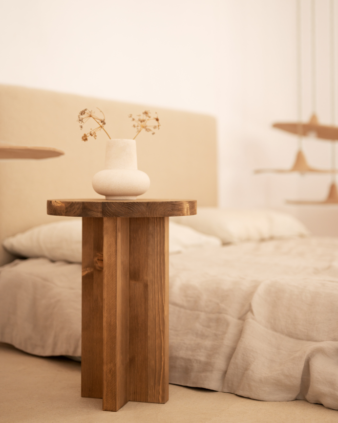 Pack de 2 tables de chevet en bois massif ton chêne foncé de 45x35cm