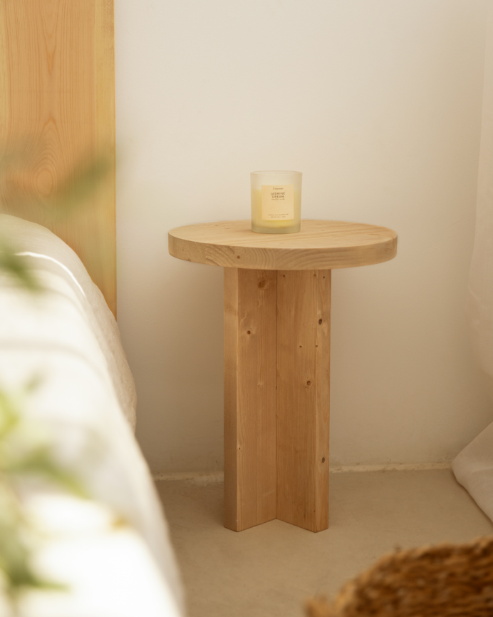 Pack de 2 tables de chevet en bois massif ton chêne moyen de 45x35cm