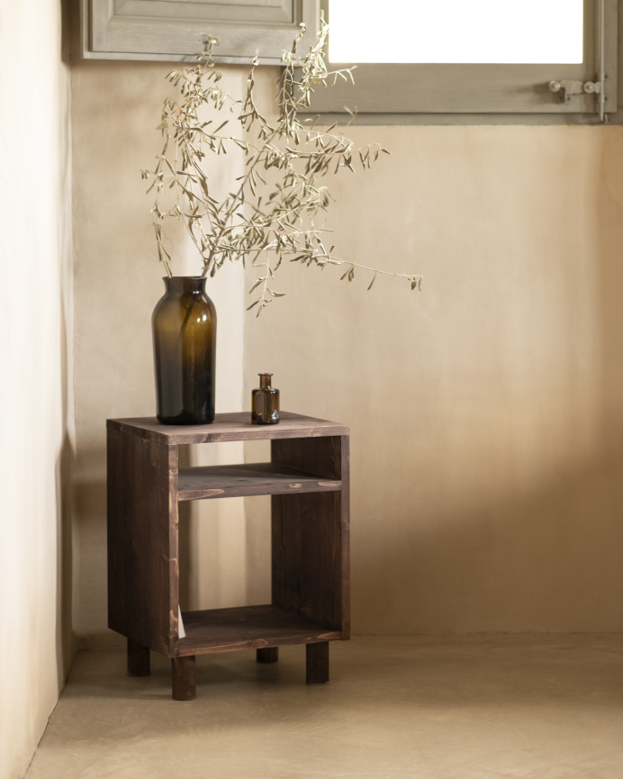 Pack de 2 tables de chevet en bois massif ton noyer de 51x32cm