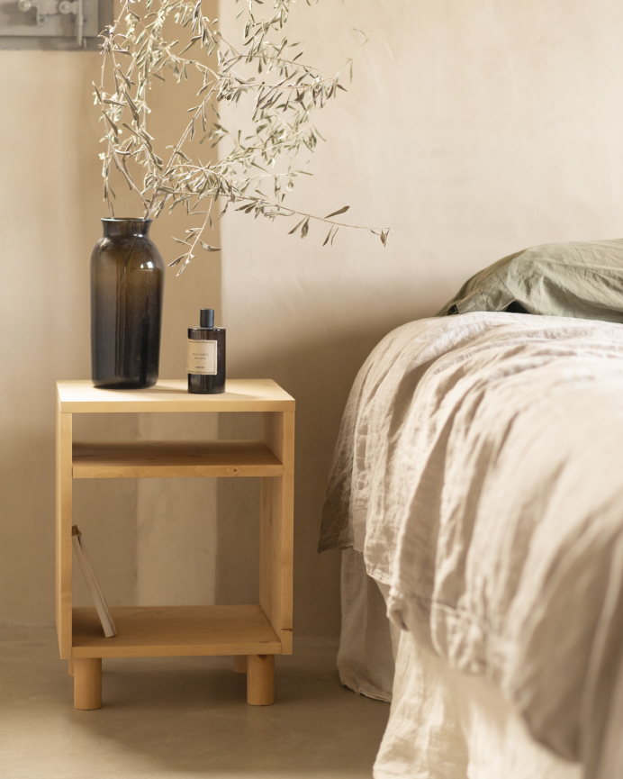Pack de 2 tables de chevet en bois massif ton chêne moyen de 51x32cm