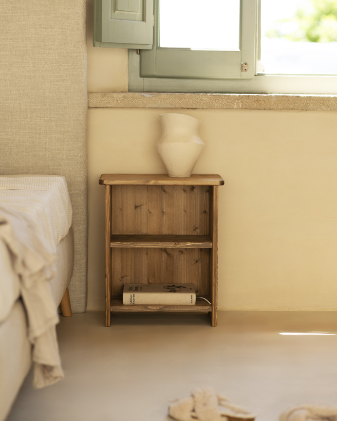 Pack de 2 tables de chevet en bois massif ton chêne foncé de 50x42cm