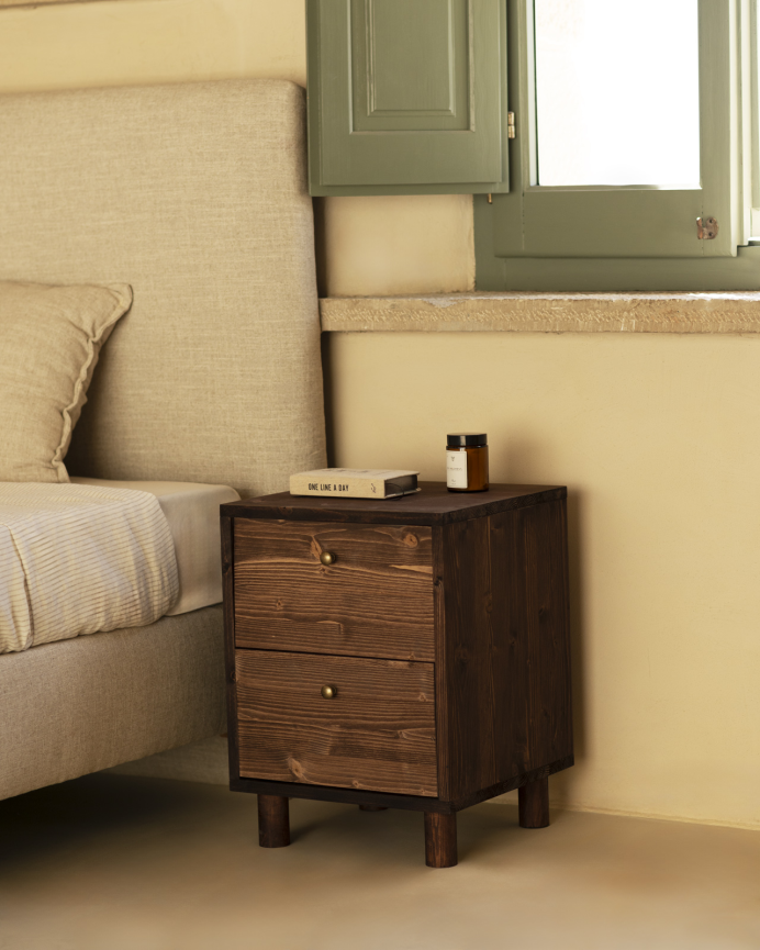 Pack de 2 tables de chevet en bois massif avec deux tiroirs ton noyer de 51x38cm
