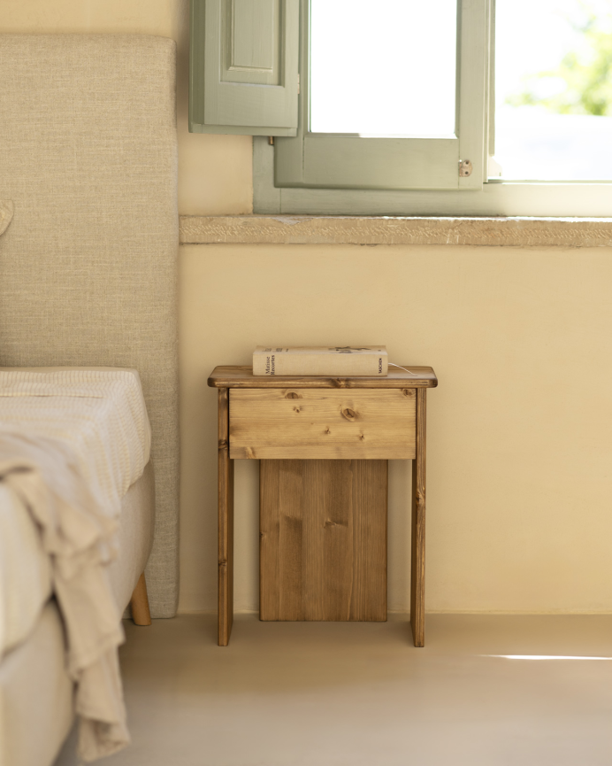 Pack de 2 tables de chevet en bois massif ton chêne foncé de 50x42cm