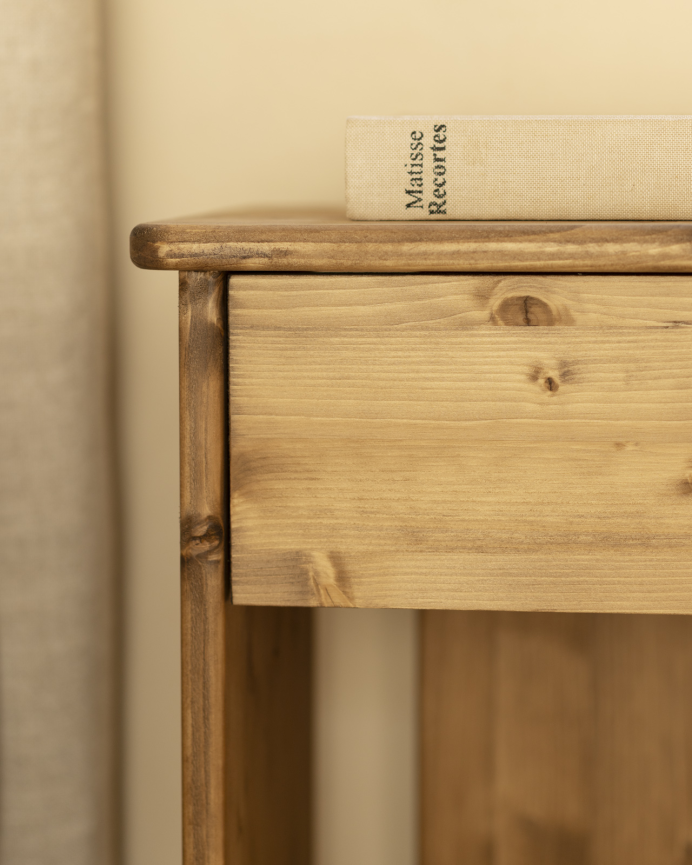 Pack de 2 tables de chevet en bois massif ton chêne foncé de 50x42cm