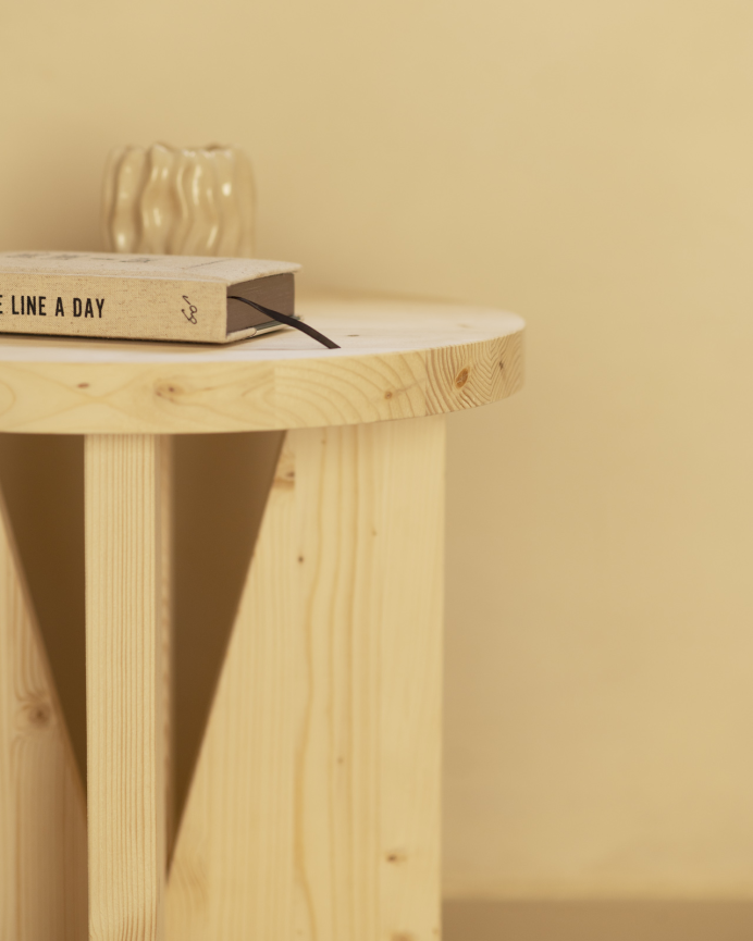 Pack de 2 tables de chevet en bois massif ton naturel de 40x40cm