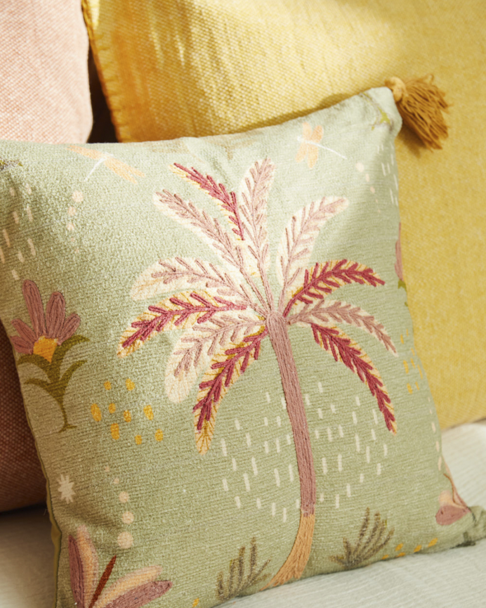 Housse de coussin avec détails brodés 45x45 cm