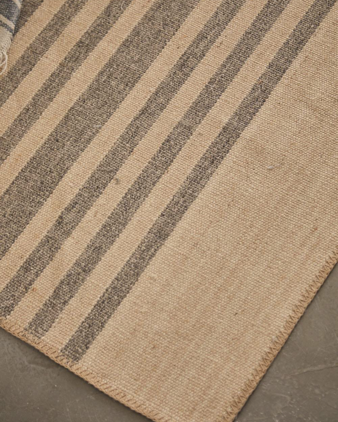 Tapis en jute en plusieurs tailles