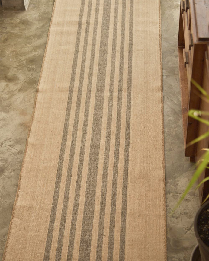 Tapis en jute en plusieurs tailles