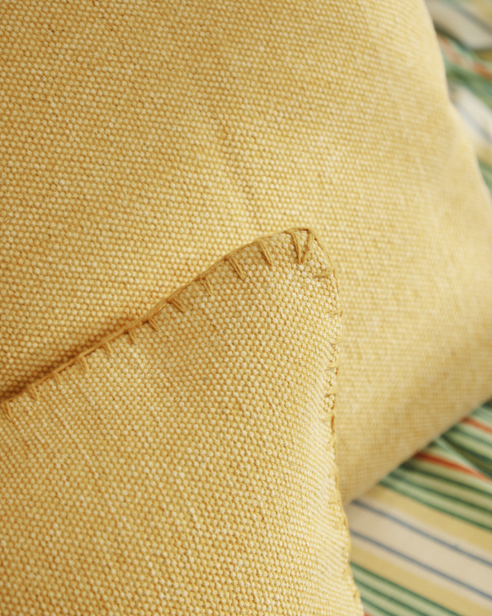 Housse de coussin en coton dhurrie couleur jaune 30x60 cm