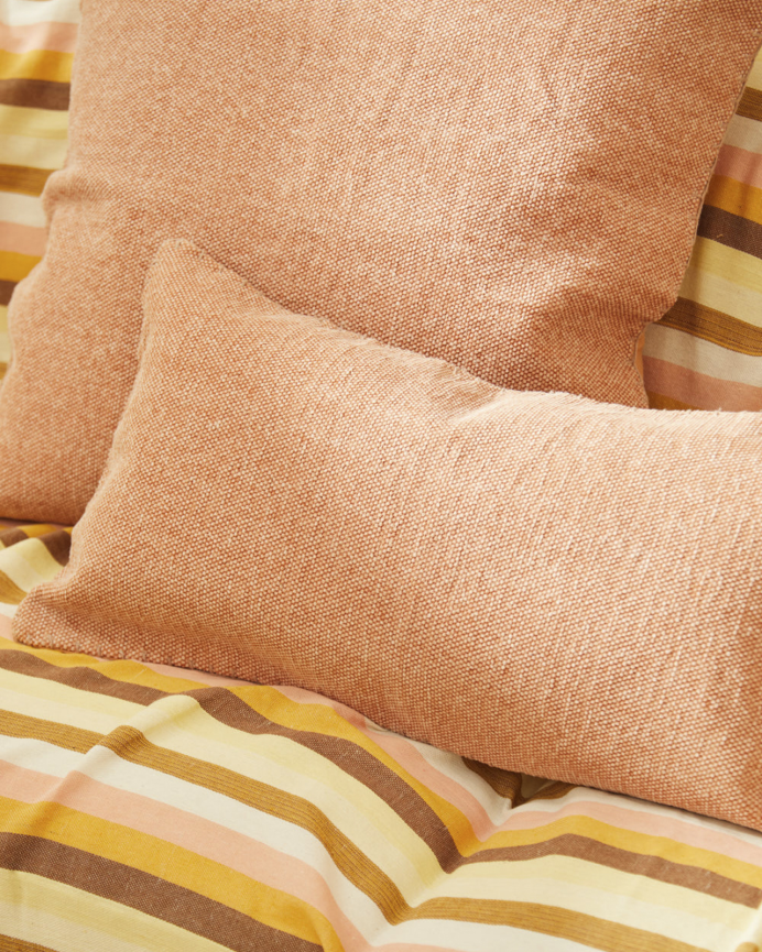 Housse de coussin en coton dhurrie couleur terre 30x60 cm