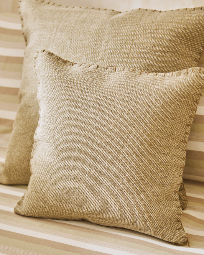 Housse de coussin en coton dhurrie couleur vert disponible en plusieurs tailles