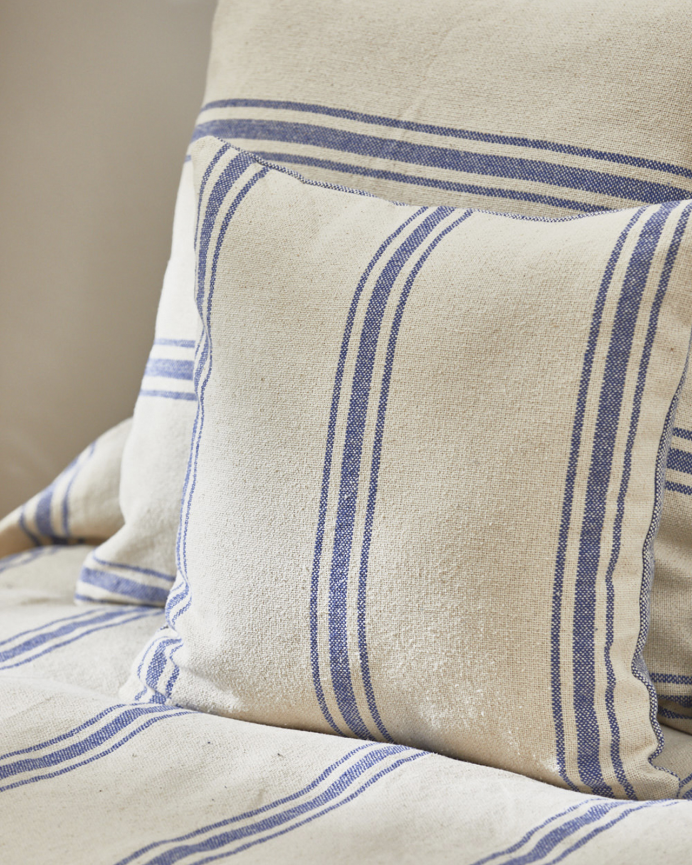 Housse de coussin en coton disponible en plusieurs tailles