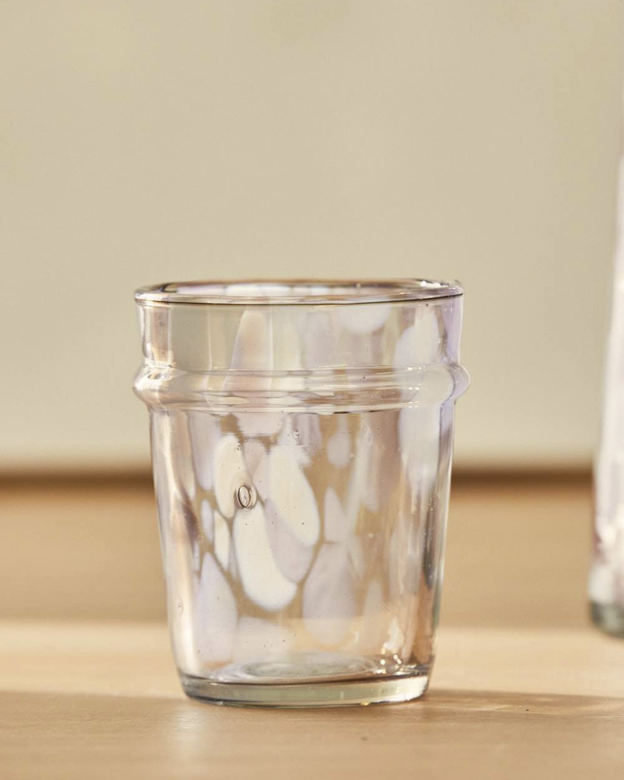 Verre en verre transparent à éclats roses 8x10 cm