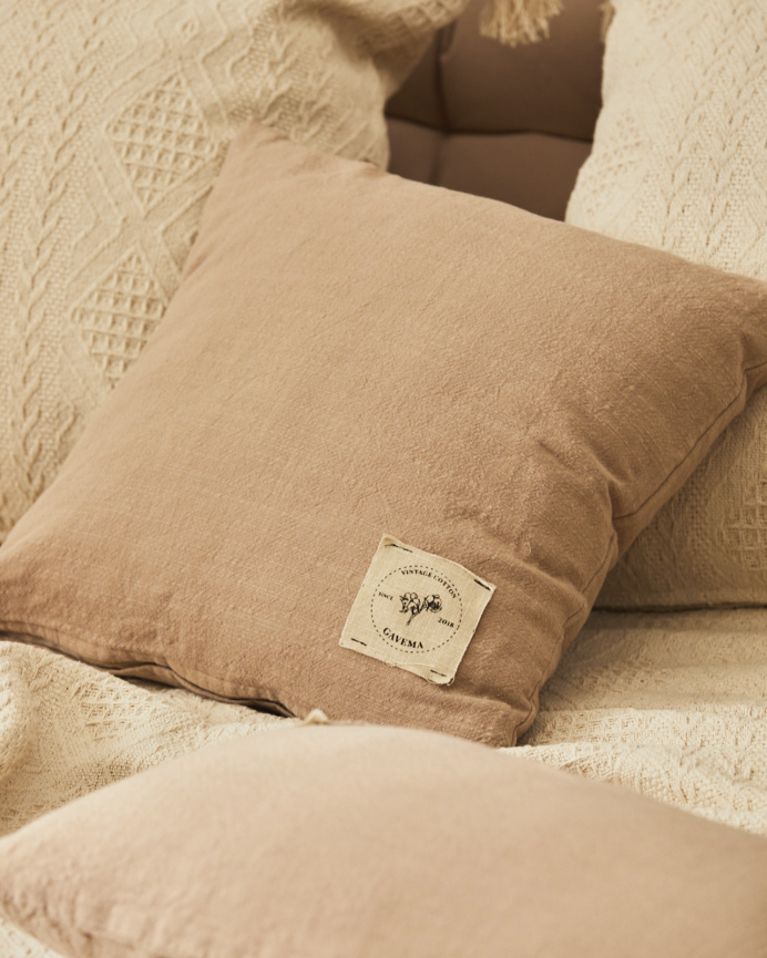 Housse de coussin vintage en coton couleur beige disponible en plusieurs tailles