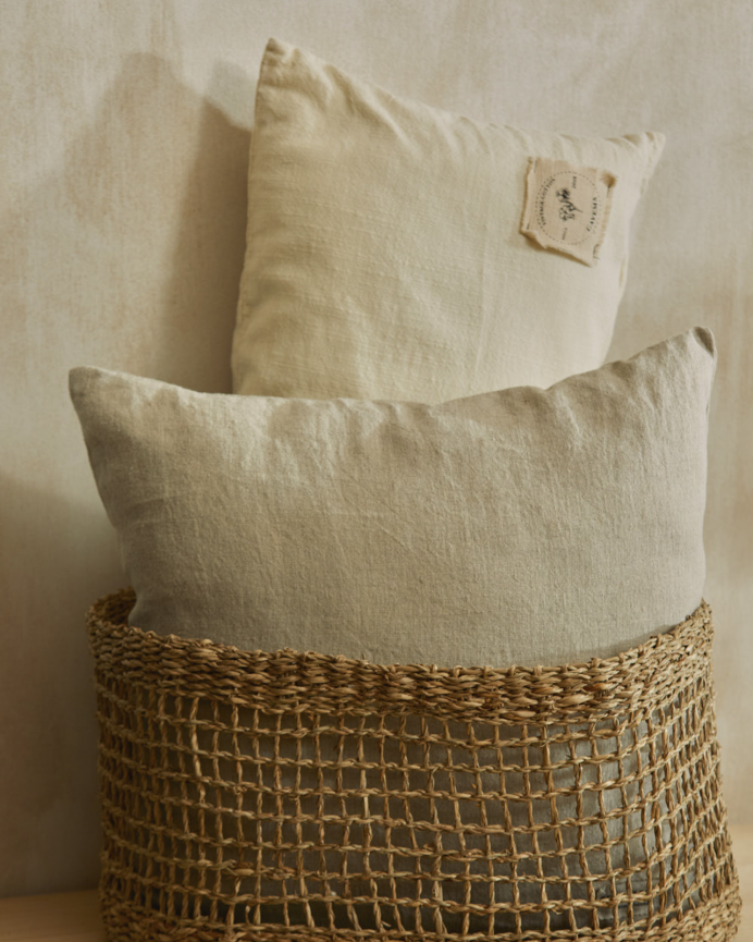 Panier en jonc de mer tressé disponible en différentes tailles