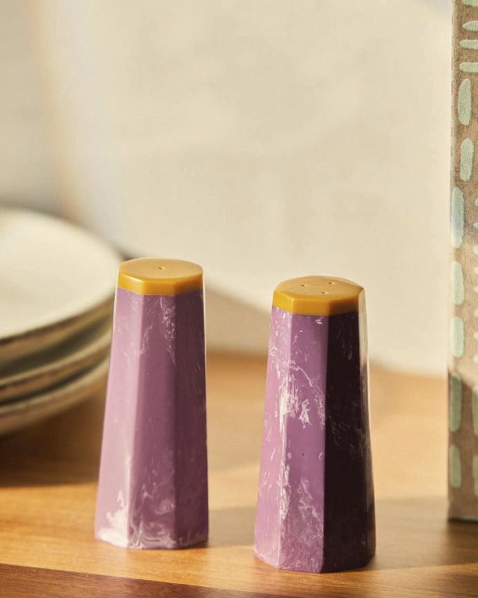 Set de salière et poivrière lilas 3,3x8 cm