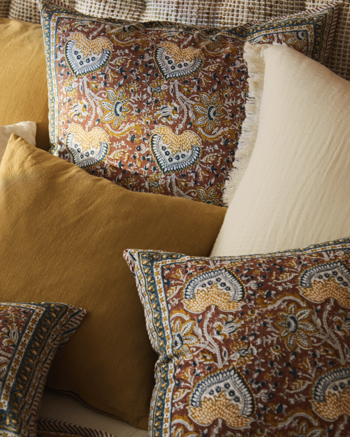 Housse de coussin imprimée en coton disponible en plusieurs tailles