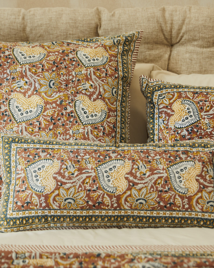 Housse de coussin imprimée en coton disponible en plusieurs tailles