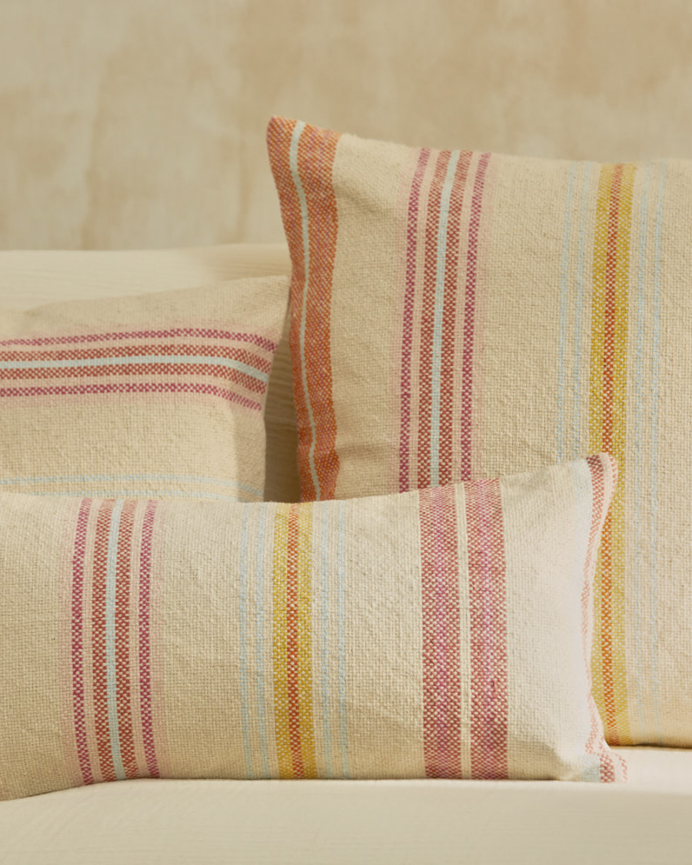 Housse de coussin multicolore en coton disponible en plusieurs tailles