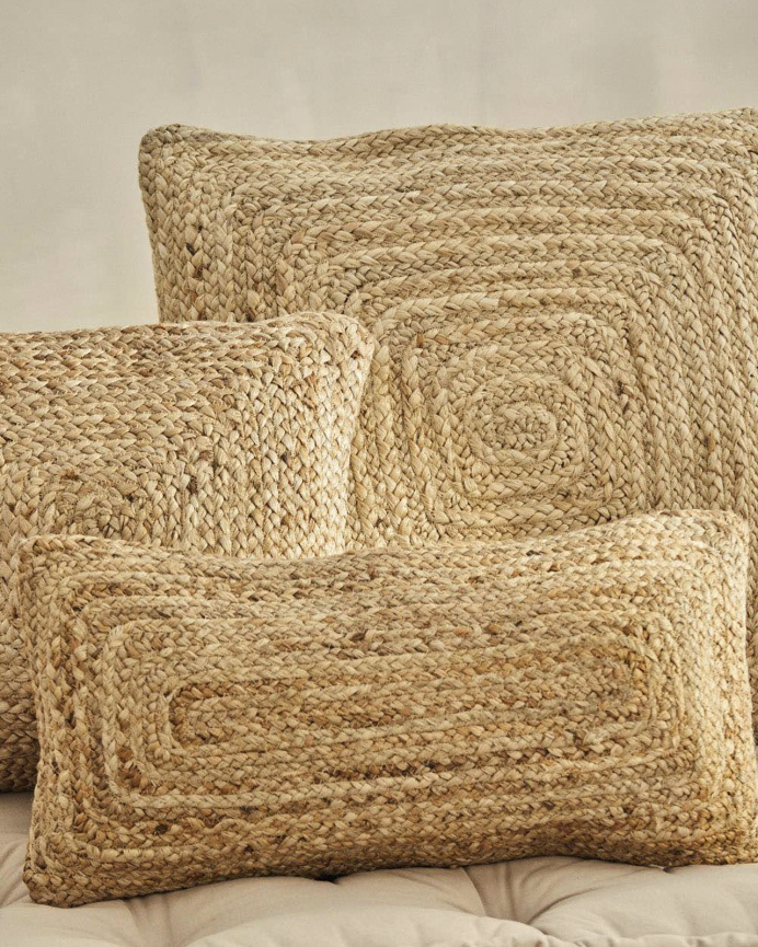 Housse de coussin en jute et coton disponible en plusieurs tailles