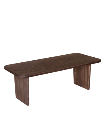 Table basse en bois massif dans le ton noyer de différentes tailles