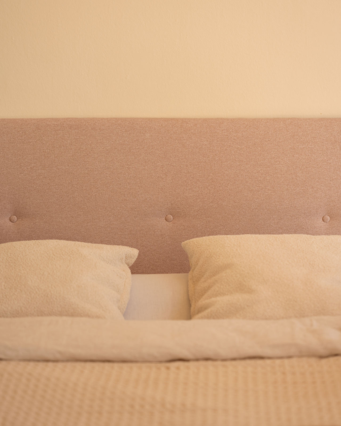 Tête de lit rembourrée en polyester avec boutons rose pâle en différentes tailles
