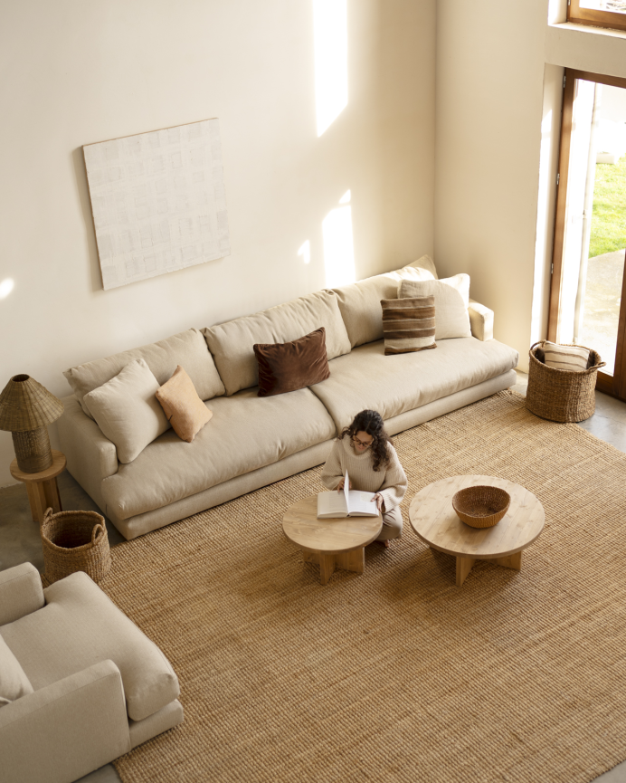 Canapé droit ton beige de 325x105cm