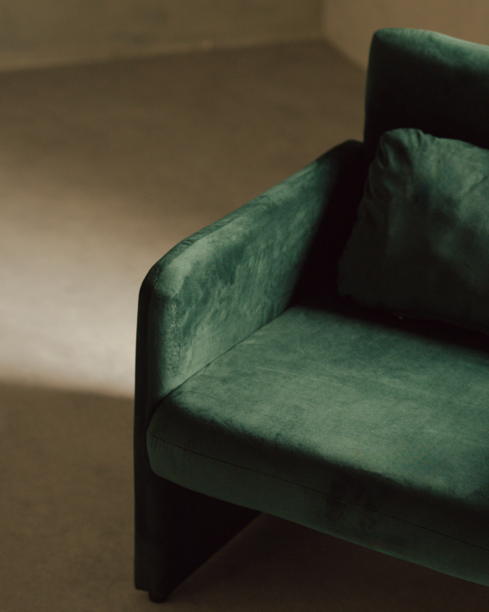 Fauteuil revêtu en velours vert 75x79cm