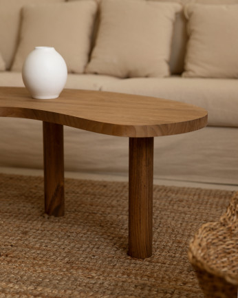 Tavolo da centro in legno massello con forme organiche in tonalità di rovere scuro di varie misure