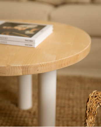Tavolino rotondo in legno massello con piano in tonalità di rovere medio e gambe in tonalità di bianco di 40x60cm.