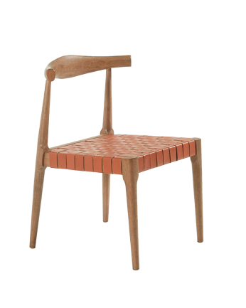 Sedia di legno massello con seduta intrecciata marrone e gambe in tonalità noce di 77cm