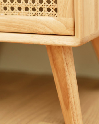 Tavolino in legno di gomma con due cassetti e frontale in grata cannage di 54x40cm