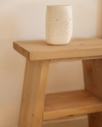 Comodino o tavolino in legno massello in tonalità rovere medio di 45x39cm