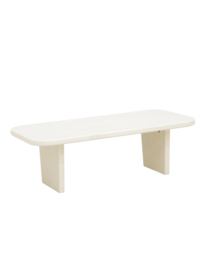 Tavolo basso in microcemento con due gambe in tonalità bianco rovinato di 95cm.