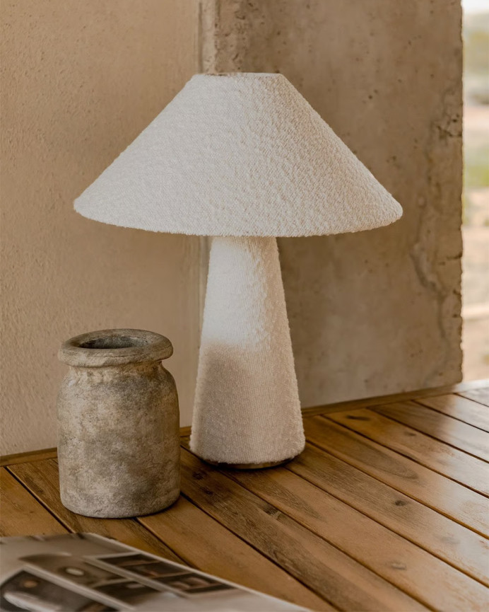 Lampada da tavolo in bouclé bianco 48,5x39cm