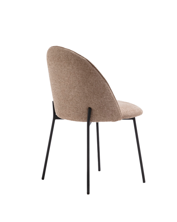 Sedia in tessuto color beige con gambe in metallo nero di 84cm