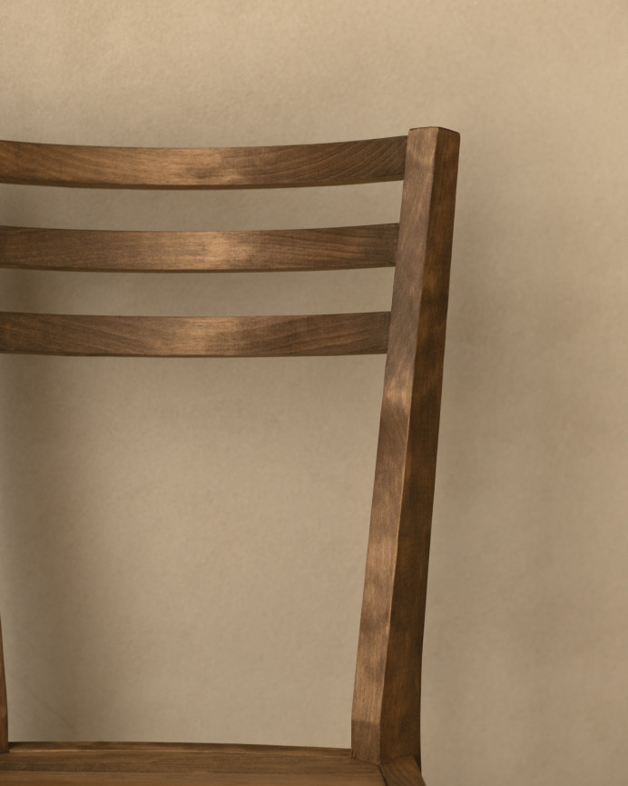Sedia in legno di pino massello in tonalità rovere scuro 95cm