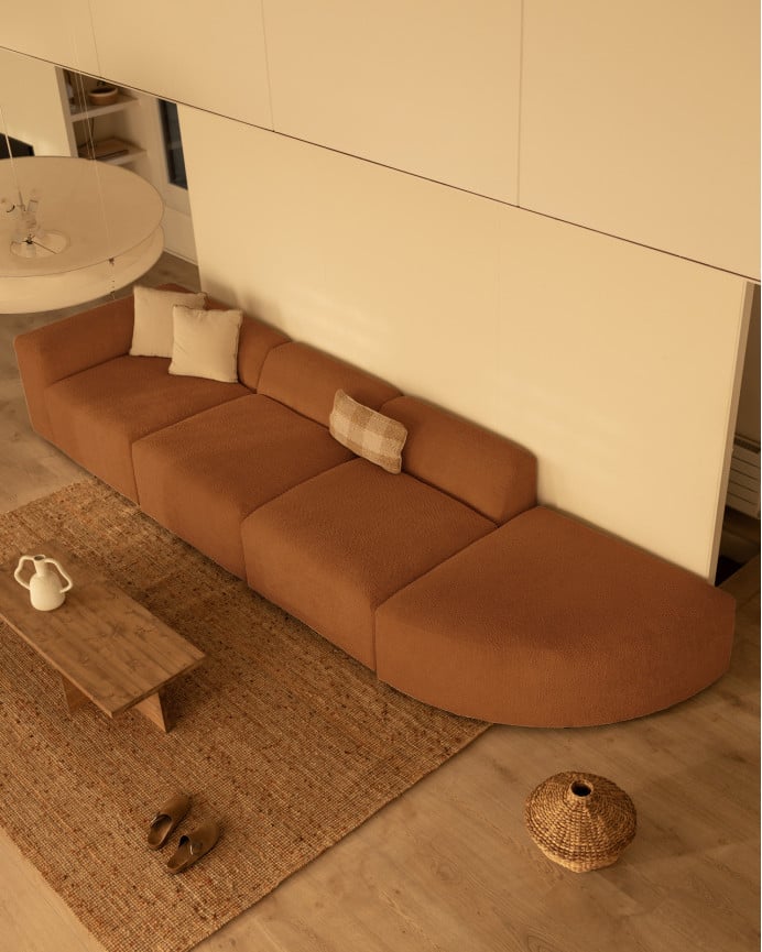 Divano a 4 moduli con curva bouclé colore rame 410x110cm