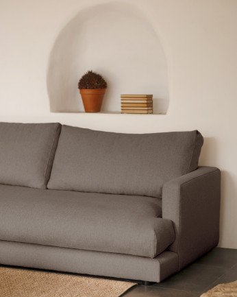 Divano con chaise longue in tonalità grigio scuro di diverse misure